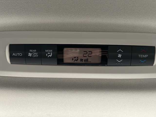 ホンダ オデッセイ アブソルート EX 静岡県 2014(平26)年 8.3万km ホワイトオーキッドパール 純正メモリナビ/・CD/・DVD/・フルセグＴＶ/・Bluetooth/・USB/・AM/・FM/主要装備/・両側パワスラ/・後席モニター/・衝突軽減/・レーンキープ/・クルコン/・BSM/・バックカメラ/・ETC/・ドラレコ/・TVキャンセラー/・ハーフレザーシート/・ヒーテッドドアミラー/・ステリモ/・LEDヘッドライト/・オートライト/・フォグランプ/・社外フロアマット/・社外アルミホイール