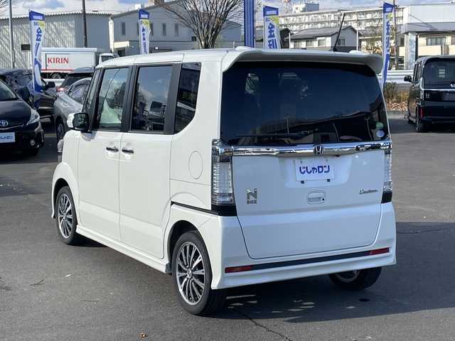 ホンダ Ｎ ＢＯＸ カスタム G ターボSSパッケージ 宮城県 2014(平26)年 8.1万km プレミアムホワイトパール 【(株)IDOMが運営する【じしゃロン仙台店】の自社ローン対象車両になります。こちらは現金ご利用時の価格です。自社ローンご希望の方は別途その旨お申付け下さい。】/Gathersディスプレイオーディオ/ワンセク/バックカメラ/クルコン/両側パワースライドドア/純正フロアマット/純正ホイール