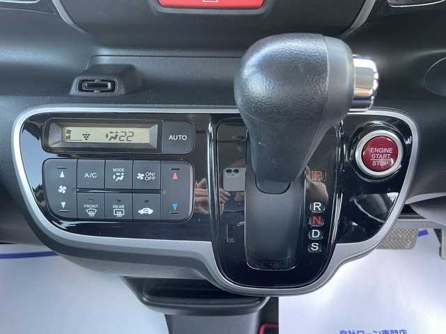 ホンダ Ｎ ＢＯＸ カスタム G ターボSSパッケージ 宮城県 2014(平26)年 8.1万km プレミアムホワイトパール 【(株)IDOMが運営する【じしゃロン仙台店】の自社ローン対象車両になります。こちらは現金ご利用時の価格です。自社ローンご希望の方は別途その旨お申付け下さい。】/Gathersディスプレイオーディオ/ワンセク/バックカメラ/クルコン/両側パワースライドドア/純正フロアマット/純正ホイール