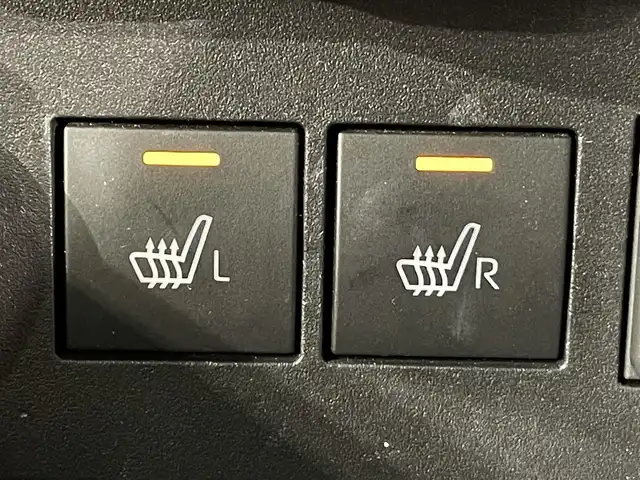 トヨタ ライズ Z 愛知県 2020(令2)年 2.1万km ナチュラルベージュマイカM 純正９インチナビ/衝突軽減ブレーキ/レーダークルーズコントロール/クリアランスソナー/車線逸脱警報　/先行車発進告知/シートヒーター/前後ドライブレコーダー/ビルトインＥＴＣ/アクセサリーソケット/アイドリングストップ/ＬＥＤヘッドライト　/ISOFIX/純正フロアマット/純正17インチアルミホイール