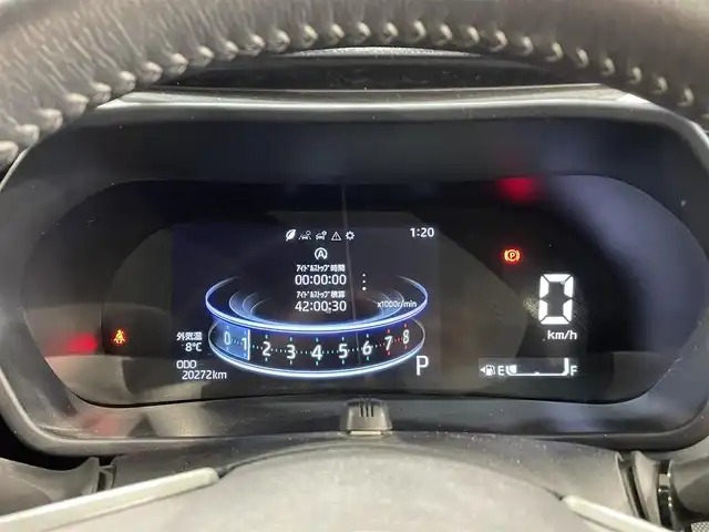 トヨタ ライズ Z 愛知県 2020(令2)年 2.1万km ナチュラルベージュマイカM 純正９インチナビ/衝突軽減ブレーキ/レーダークルーズコントロール/クリアランスソナー/車線逸脱警報　/先行車発進告知/シートヒーター/前後ドライブレコーダー/ビルトインＥＴＣ/アクセサリーソケット/アイドリングストップ/ＬＥＤヘッドライト　/ISOFIX/純正フロアマット/純正17インチアルミホイール