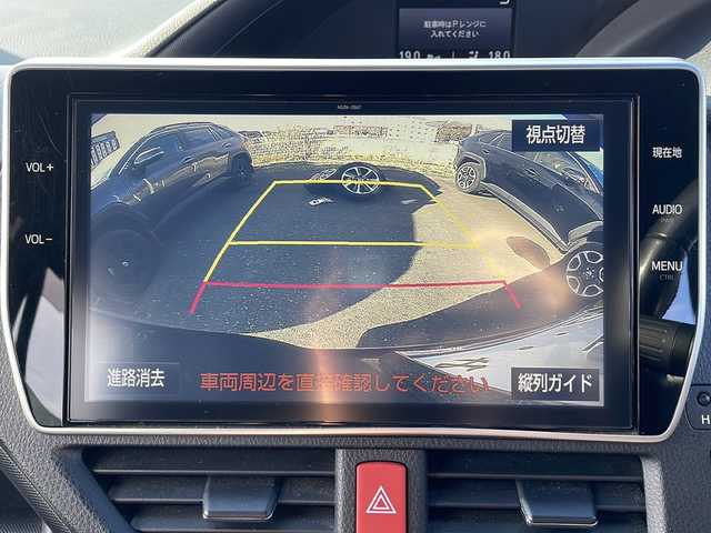 トヨタ ノア Si ダブルバイビー 岩手県 2018(平30)年 7.1万km ブラッキッシュアゲハガラスフレーク トヨタセーフティセンス/純正10インチナビ/　CD/DVD/フルセグ/Bluetooth/バックカメラ/両側パワースライドドア/ハーフレザーシート/純正エンジンスターター/ETC/LEDヘッドライト/LEDフォグ/純正AW付きサマータイヤ積込み/クルーズコントロール/革巻きステアリング/ステアリングスイッチ/スマートキー/純正ドアバイザー/純正フロアマット/保証書