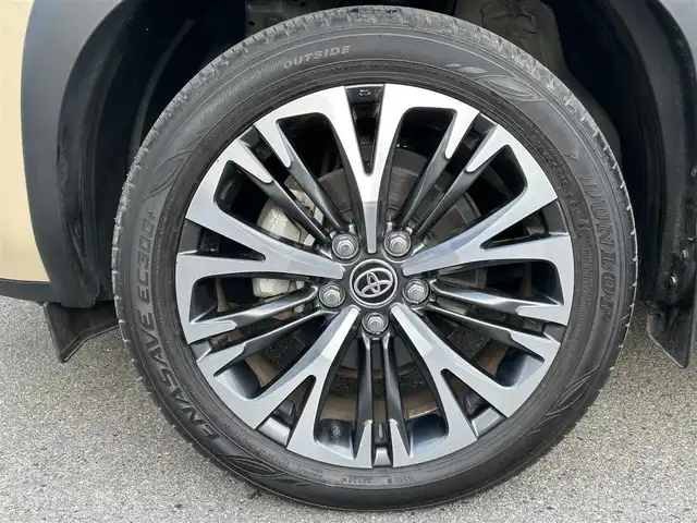 トヨタ ヤリスクロス Z 和歌山県 2021(令3)年 2.6万km ベージュ 純正ナビ/アラウンドビューモニター/レーダークルーズコントロール/レーンキープ/横滑り防止装置/コーナーセンサー/衝突被害軽減ブレーキ/ハンドルスイッチ/ETC/ドライブレコーダー/ハーフレザーシート/シートヒーター/プッシュスタート/スマートキー/ステアリングリモコン/LEDヘッドライト/オートライト/オートマハイビーム/革巻きハンドル/純正アルミホイール