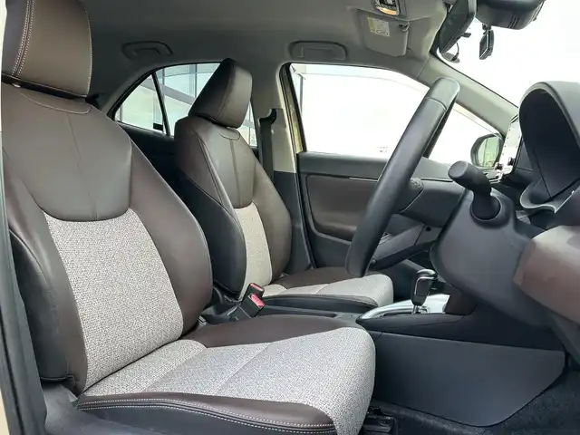 トヨタ ヤリスクロス Z 和歌山県 2021(令3)年 2.6万km ベージュ 純正ナビ/アラウンドビューモニター/レーダークルーズコントロール/レーンキープ/横滑り防止装置/コーナーセンサー/衝突被害軽減ブレーキ/ハンドルスイッチ/ETC/ドライブレコーダー/ハーフレザーシート/シートヒーター/プッシュスタート/スマートキー/ステアリングリモコン/LEDヘッドライト/オートライト/オートマハイビーム/革巻きハンドル/純正アルミホイール