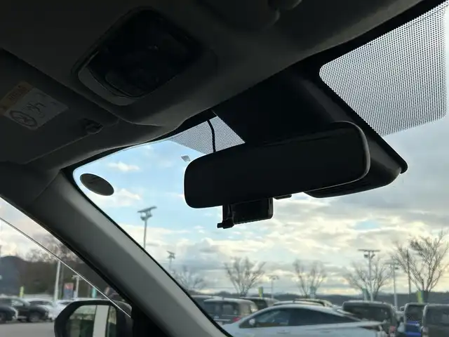 トヨタ ヤリスクロス Z 和歌山県 2021(令3)年 2.6万km ベージュ 純正ナビ/アラウンドビューモニター/レーダークルーズコントロール/レーンキープ/横滑り防止装置/コーナーセンサー/衝突被害軽減ブレーキ/ハンドルスイッチ/ETC/ドライブレコーダー/ハーフレザーシート/シートヒーター/プッシュスタート/スマートキー/ステアリングリモコン/LEDヘッドライト/オートライト/オートマハイビーム/革巻きハンドル/純正アルミホイール