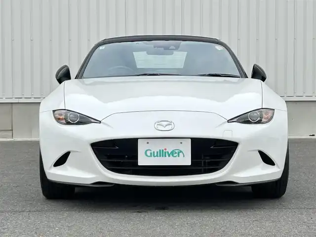 マツダ ロードスター 990S 群馬県 2022(令4)年 1万km スノーフレイクホワイトパールマイカ 6MT車/アドバンストスマートシティブレーキサポート/スマートシティブレーキサポート（後退時）/車線逸脱警報システム/専用セッティング（ダンパー/スプリング/PCM等）/BSM/純正16インチRAYS製アルミホイール/Bremboブラックキャリパー/ダークグレーソフトトップ/ドライブレコーダー/社外ポータブルナビ/純正オーディオ/プッシュスタート/LEDヘッドランプ/ETC