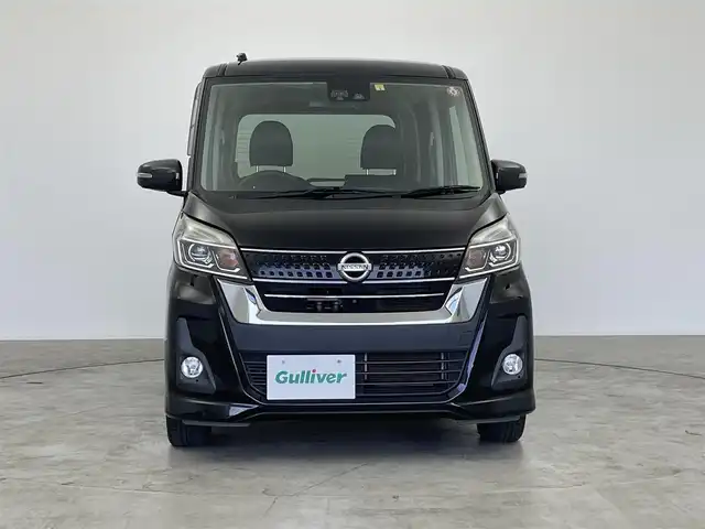 日産 デイズ ルークス ハイウェイスターX 群馬県 2018(平30)年 6.9万km ブラック 純正７インチナビ　衝突軽減システム　アラウンドビューモニター　横滑り防止　パワースライドドア　電動格納ミラー　オートマチックハイビーム　アイドリングストップ　スマートキー　プッシュスタート　禁煙車