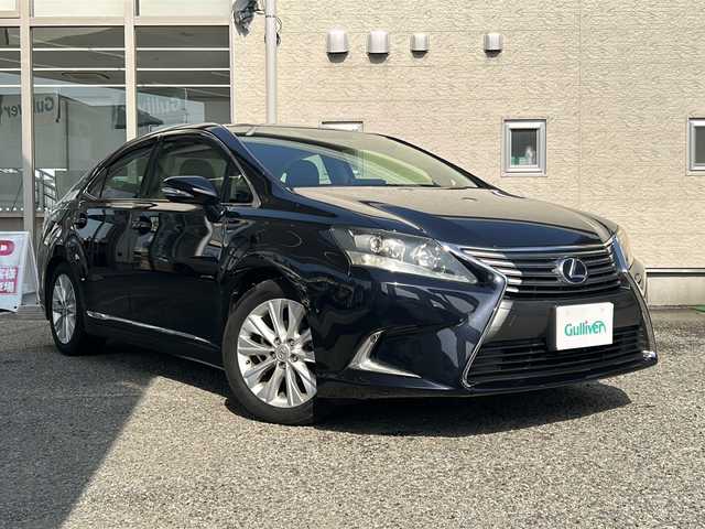 レクサス ＨＳ 250h バージョンC 兵庫県 2013(平25)年 10.3万km ブラックオパールマイカ ワンオーナー/純正メーカーナビ（ＨＤＤ）/　Bluetooth・USB・CD・AUX/バックモニター/プッシュスタート/パワーシート（前席）/シートヒーター（前席）/スマートキー/ビルトインETC/アイドリングストップ/クルーズコントロール/アダプティブヘッドライト/アンチロック・ブレーキ・システム/LEDヘッドライト/純正アルミホイール/横滑り防止装置/盗難防止装置/オートライト/カーテンエアバッグ/取扱説明書/保証書