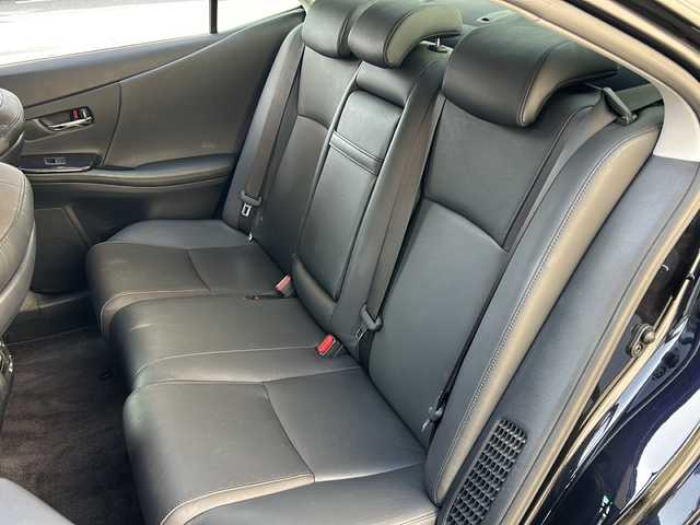 レクサス ＨＳ 250h バージョンC 兵庫県 2013(平25)年 10.3万km ブラックオパールマイカ ワンオーナー/純正メーカーナビ（ＨＤＤ）/　Bluetooth・USB・CD・AUX/バックモニター/プッシュスタート/パワーシート（前席）/シートヒーター（前席）/スマートキー/ビルトインETC/アイドリングストップ/クルーズコントロール/アダプティブヘッドライト/アンチロック・ブレーキ・システム/LEDヘッドライト/純正アルミホイール/横滑り防止装置/盗難防止装置/オートライト/カーテンエアバッグ/取扱説明書/保証書