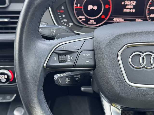 アウディ Ｑ５ 40TDIクワトロスポーツエアサ 静岡県 2019(令1)年 4.8万km ミトスブラックメタリック ラグジュアリーパッケージ/・パーシャルレザー/・マルチカラーアンビエントライティング/アシスタンスパッケージ /・LEDヘッドライト /・LEDリヤコンビネーションライト/ （ダイナミックターンインディケーター）/・アウディプレセンスリヤ/・アウディサイドアシスト/・バーチャルコックピット/マトリクスLEDヘッドライトパッケージ/・マトリクスLEDヘッドライト/　（ダイナミックターンインディケーター）/・ヘッドライトウォッシャー/MMI/(CD/DVD/Bluetooth/CarPlay/フルセグ)/360°カメラ/アダプティブクルーズコントロール/Audiアクティブレーンアシスト/パーキングエイド/メモリー付きパワーシート/全席シートヒーター/ETC2.0/ドライブレコーダー/純正フロアマット/純正18インチアルミホイール/保証書