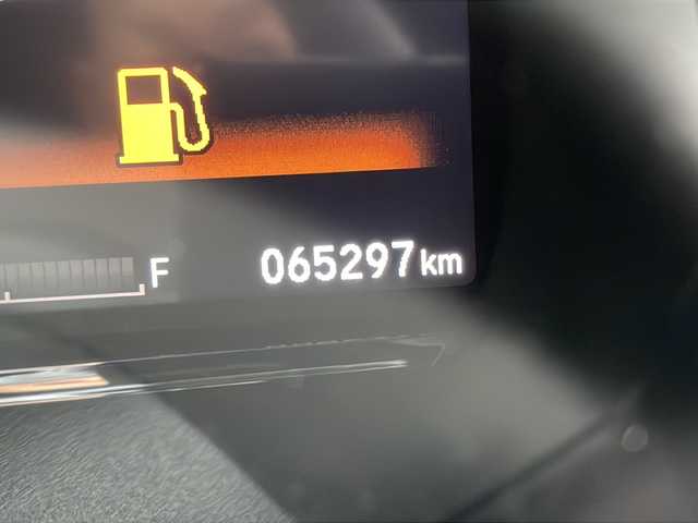 ホンダ ヴェゼル ハイブリッド RS ホンダセンシング 千葉県 2020(令2)年 6.6万km プラチナホワイトパール ナビVXM-204VFi バックカメラ シートヒーター ドラレコ ETC DVD BT レーダークルーズ ハーフレザー パドルシフト イルミスカッフプレート LEDライト オートライト 18インチAW