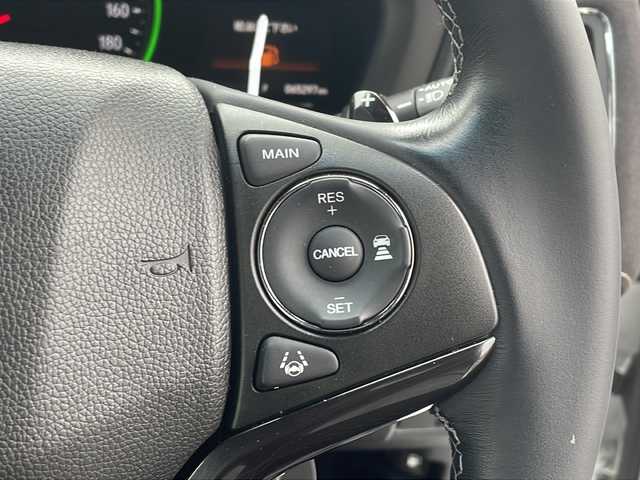ホンダ ヴェゼル ハイブリッド RS ホンダセンシング 千葉県 2020(令2)年 6.6万km プラチナホワイトパール ナビVXM-204VFi バックカメラ シートヒーター ドラレコ ETC DVD BT レーダークルーズ ハーフレザー パドルシフト イルミスカッフプレート LEDライト オートライト 18インチAW