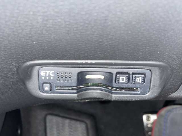 ホンダ ヴェゼル ハイブリッド RS ホンダセンシング 千葉県 2020(令2)年 6.6万km プラチナホワイトパール ナビVXM-204VFi バックカメラ シートヒーター ドラレコ ETC DVD BT レーダークルーズ ハーフレザー パドルシフト イルミスカッフプレート LEDライト オートライト 18インチAW
