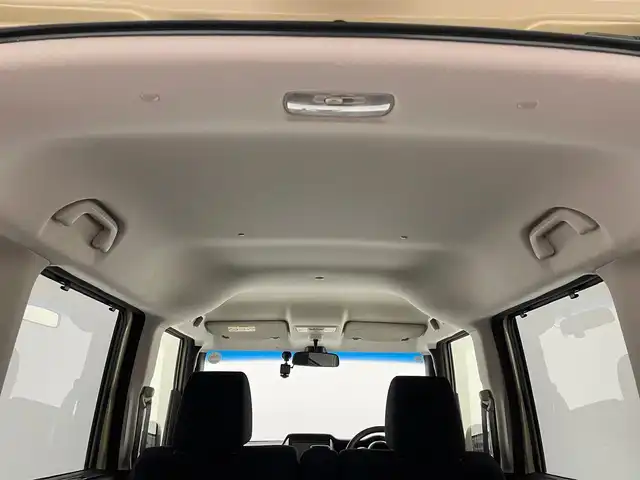 ホンダ Ｎ ＢＯＸ SSパッケージ 兵庫県 2015(平27)年 0.4万km クッキークリーム 純正メモリナビ/（CD/DVD/SD/Bluetooth/ワンセグTV）/・VXM-155VSi/バックカメラ/横滑り防止装置/CTBA/あんしんパッケージ/衝突軽減システム/カーテンエアバッグ/両側パワースライドドア/ヘッドライトレベライザー/純正フロアマット/スマートキー/スペアキー1本/ベンチシート