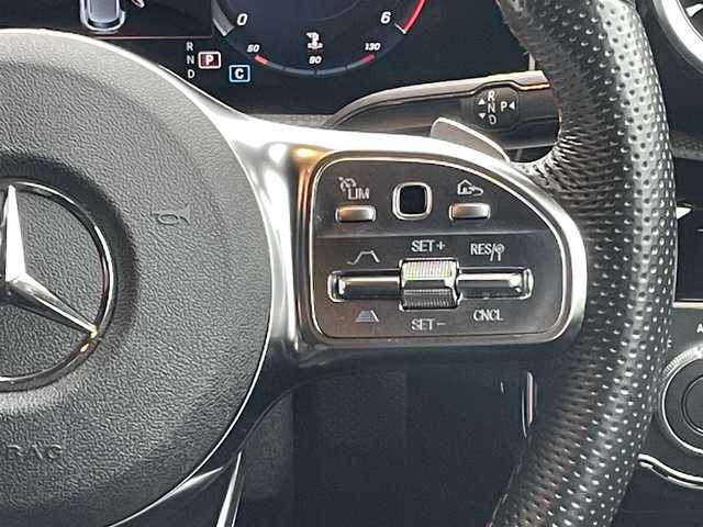 メルセデス・ベンツ Ａ２００ｄ AMGライン 高知県 2020(令2)年 2.3万km ポーラホワイト 純正ナビ /バックカメラ/クライメートコントロール /ハーフレザーシート /シートヒーター /純正アルミ16インチ /前後ドラレコ /BSM /LED /ETC /運転席・助手席パワーシート /オートライト