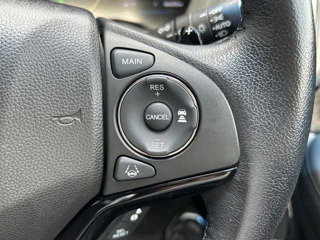 ホンダ ヴェゼル ハイブリッド X ホンダセンシング ブリリアントスタイルED 宮城県 2017(平29)年 6.7万km ルージュアメジストM 登録時走行距離66252km/純正ナビ【ＢＴ／ＣＤ／ＤＶＤ／ＳＤ】/ホンダセンシング　/レーダークルーズコントロール　/パドルシフト　/ルーフレール　/バックカメラ　/電動格納ミラー　/ドライブレコーダー　/純正１７インチＡＷ/純正フロアマット/プッシュスタート/スマートキー/MTモード付/ビルトインETC/LEDヘッドライト/オートライト/禁煙車