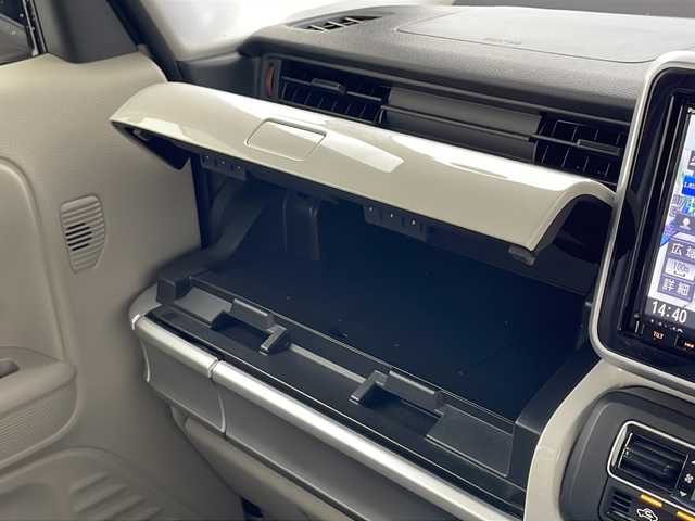 スズキ スペーシア HYBRID X 2トーン 奈良県 2018(平30)年 5.1万km チアフルピンクメタリック/ホワイト2トーンルーフ 純正8型ナビ/(AM/FM/SD/iPod/USB/CD/DVD)/アップグレードパッケージ/2トーンルーフパッケージ/両側パワースライドドア/衝突被害軽減ブレーキ/レーンキープアシスト/オートハイビーム/リアパーキングセンサー/フルセグTV/Bluetooth/バックカメラ/ビルトインETC/前方ドライブレコーダー/シートヒーター/プッシュスタート/スマートキー/スペアキー/オートライト/LEDヘッドライト/ルーフレール/純正14インチアルミホイール