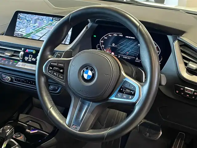 ＢＭＷ Ｍ２３５ｉ グランクーペ xDrive 道央・札幌 2020(令2)年 4.3万km アルピンホワイトⅢ プラスパッケージ/　・Mスポーツシート/　・アダプティブサスペンション/　・HiFiスピーカー/　・パフォーレーテッドダコタレザーシート/ヘッドアップディスプレイ/アダプティブLEDヘッドライト/ドライビングアシスト/　・ACC/　・レーンチェンジウォーニング/　・レーンディパーチャーウォーニング/パーキングアシスト/シートヒーター/純正HDDナビ/USB/BT/バックカメラ/PDC/社外ドライブレコーダー