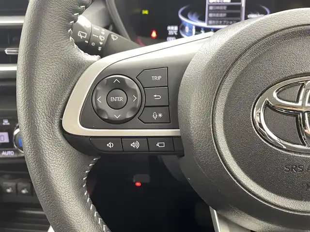 トヨタ ライズ Z 熊本県 2023(令5)年 2.4万km シャイニングホワイトパール ワンオーナー　/禁煙車　/社外ディスプレイオーディオ（ApplCarPlay・AndroidAuto・BT・フルセグ）/社外前後ドライブレコーダー　/ビルトインＥＴＣ　/モデリスタエアロ　/前席シートヒーター　/前後クリアランスソナー　/スマートアシスト/・衝突回避支援ブレーキ/・衝突警報/・レーダークルーズコントロール/・車線逸脱警報/・踏み間違い防止機能/・ふらつき警報機能/横滑り防止/アイドリングストップ/純正フロアマット/純正１７インチAW/オートライト/LEDヘッドライト/フォグライト/スマートキー/プッシュスタート/保証書/取扱説明書