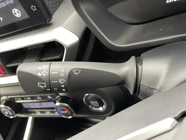 トヨタ ライズ Z 熊本県 2023(令5)年 2.4万km シャイニングホワイトパール ワンオーナー　/禁煙車　/社外ディスプレイオーディオ（ApplCarPlay・AndroidAuto・BT・フルセグ）/社外前後ドライブレコーダー　/ビルトインＥＴＣ　/モデリスタエアロ　/前席シートヒーター　/前後クリアランスソナー　/スマートアシスト/・衝突回避支援ブレーキ/・衝突警報/・レーダークルーズコントロール/・車線逸脱警報/・踏み間違い防止機能/・ふらつき警報機能/横滑り防止/アイドリングストップ/純正フロアマット/純正１７インチAW/オートライト/LEDヘッドライト/フォグライト/スマートキー/プッシュスタート/保証書/取扱説明書