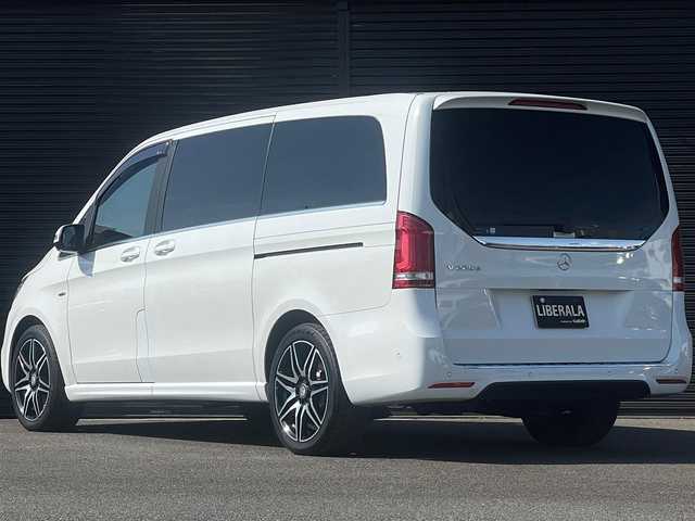 メルセデス・ベンツ Ｖ２２０ d スポーツ ロング 山梨県 2016(平28)年 6.7万km ロッククリスタルホワイト 純正HDDナビ/（フルセグTV/Bluetooth/CD/DVD/Bluetooth）/パノラミックスライディングルーフ/360°カメラ/Burmester/ACC/LKA/BSA/両側パワースライドドア/黒革/シートヒーター/LEDヘッドライト/純正19インチAW/ETC