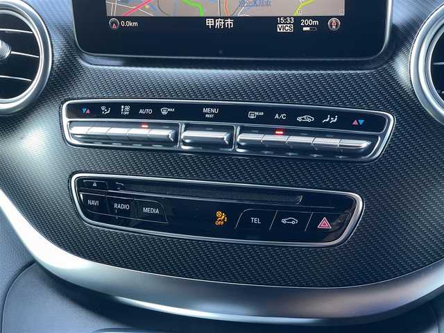 メルセデス・ベンツ Ｖ２２０ d スポーツ ロング 山梨県 2016(平28)年 6.7万km ロッククリスタルホワイト 純正HDDナビ/（フルセグTV/Bluetooth/CD/DVD/Bluetooth）/パノラミックスライディングルーフ/360°カメラ/Burmester/ACC/LKA/BSA/両側パワースライドドア/黒革/シートヒーター/LEDヘッドライト/純正19インチAW/ETC