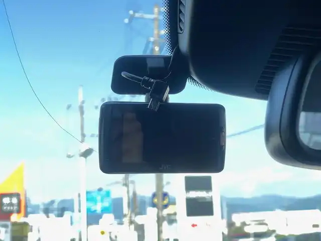 メルセデス・ベンツ Ｖ２２０ d スポーツ ロング 山梨県 2016(平28)年 6.7万km ロッククリスタルホワイト 純正HDDナビ/（フルセグTV/Bluetooth/CD/DVD/Bluetooth）/パノラミックスライディングルーフ/360°カメラ/Burmester/ACC/LKA/BSA/両側パワースライドドア/黒革/シートヒーター/LEDヘッドライト/純正19インチAW/ETC