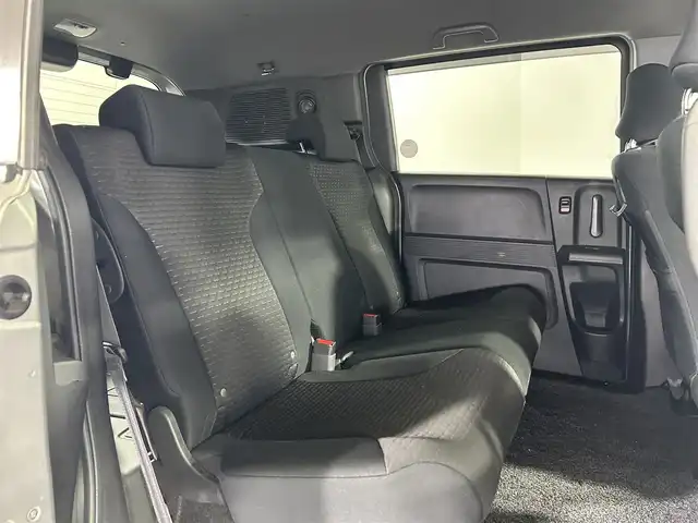 ホンダ フリード スパイク G ジャストセレクション 佐賀県 2010(平22)年 6.2万km アラバスターシルバーメタリック 純正7インチナビ/AM/FM/CD/DVD/ワンセグTV/バックカメラ/両側イージークローザードア/ビルトインETC/オートライト/ステアリングスイッチ/電動格納ミラー/フロアマット/リモコンキー/スペアキ―