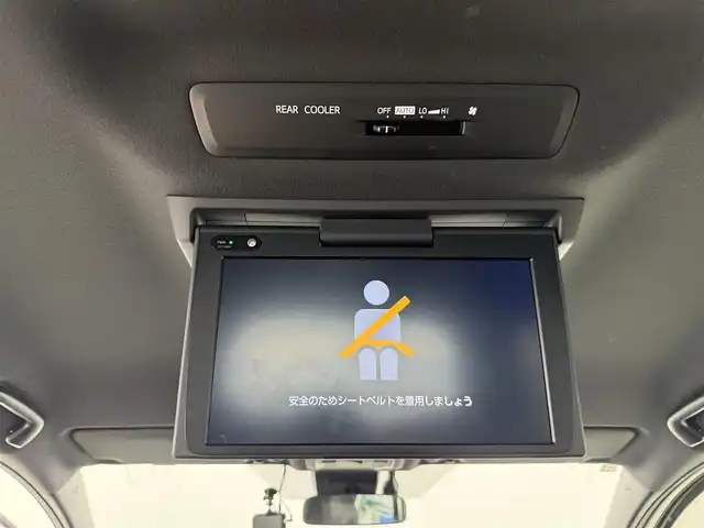 トヨタ ノア ハイブリッド Si 愛知県 2020(令2)年 1.9万km ホワイトパールクリスタルシャイン ディーラーオプション10インチTコネクトナビ/　　・Bluetooth対応/フルセグTV/HDMI/ドライブレコーダー/ビルトインETC/純正12.1インチ後席フリップダウンモニター/シートヒーター（前席）/キャプテンシート/社外ラバーマット/片側パワースライドドア（左側）/純正リヤスポイラー/純正16インチアルミホイール/LEDヘッドライト/社外ドアミラーガーニッシュ/クリアランスソナー/プリクラッシュセーフティ/クルーズコントロール/レーンキープアシスト/取扱説明書/保証書/スペアキー
