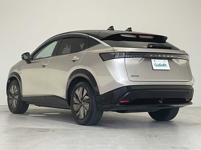 日産 アリア B6 リミテッド 愛知県 2022(令4)年 2.4万km シルバーⅡ プロパイロット/衝突軽減システム/BOSEプレミアムサウンド/純正１２型ディスプレイオーディオ（ナビあり）/全方位カメラ/Wサンルーフ/シートヒーター/エアシート/ステアリングヒーター/フルセグ/Bluetooth/バックカメラ/電動リアゲート/パワーシート/ヘッドアップディスプレイ/コーナーセンサー/純正アルミホイール/ＥＴＣ２．０/ブラインドスポットモニター/LEDヘッドライト/インテリジェントミラー/オートマチックハイビーム/ドライブレコーダー/ステアリングスイッチ/スマートキー/プッシュスタート