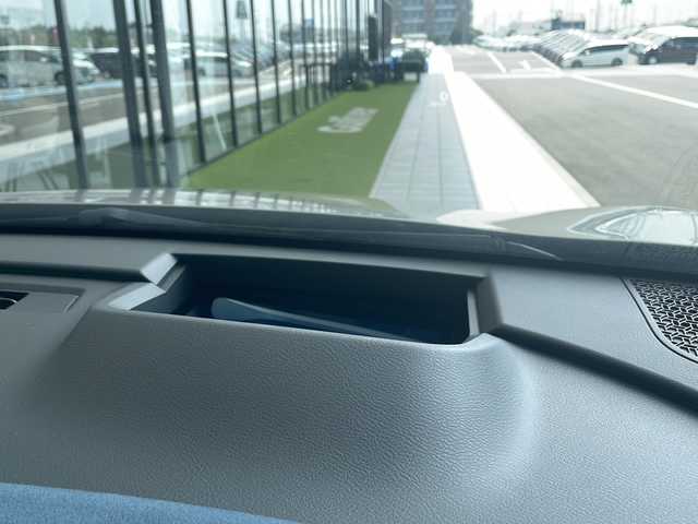日産 アリア B6 リミテッド 愛知県 2022(令4)年 2.4万km シルバーⅡ プロパイロット/衝突軽減システム/BOSEプレミアムサウンド/純正１２型ディスプレイオーディオ（ナビあり）/全方位カメラ/Wサンルーフ/シートヒーター/エアシート/ステアリングヒーター/フルセグ/Bluetooth/バックカメラ/電動リアゲート/パワーシート/ヘッドアップディスプレイ/コーナーセンサー/純正アルミホイール/ＥＴＣ２．０/ブラインドスポットモニター/LEDヘッドライト/インテリジェントミラー/オートマチックハイビーム/ドライブレコーダー/ステアリングスイッチ/スマートキー/プッシュスタート