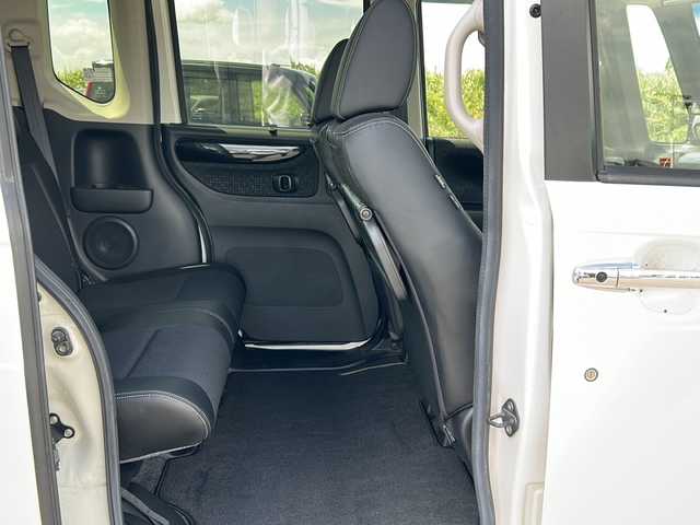 ホンダ Ｎ ＢＯＸ カスタム G ターボ Lパッケージ 鹿児島県 2016(平28)年 4.4万km プレミアムホワイトパールⅡ コーナーセンサー/衝突被害軽減システム/社外ナビ/Bluetooth/CD/DVD/フルセグ/バックカメラ/ドライブレコーダー/両側パワースライドドア/クルーズコントロール/LEDオートライト/ハーフレザー/純正15インチアルミホイール/アイドリングストップ/スマートキー/ETC