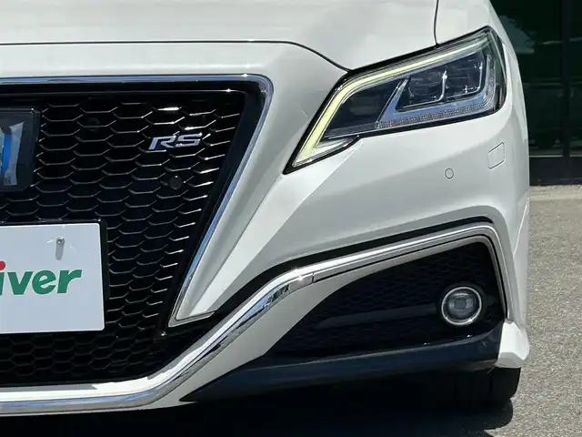 トヨタ クラウン ハイブリッド RS リミテッド 和歌山県 2020(令2)年 8.2万km ホワイトパールクリスタルシャイン 純正メーカーナビ/バックカメラ/（BT/USB)/プリクラッシュセーフティー/ブラインドスポットモニター/レーダークルーズコントロール/横滑り防止機能/純正前後ドライブレコーダー/ビルトインETC/置くだけ充電/革巻きステアリング/純正フロアマット/純正アルミホイール/LEDヘッドライト/フォグランプ/オートライト/オートマチックハイビーム