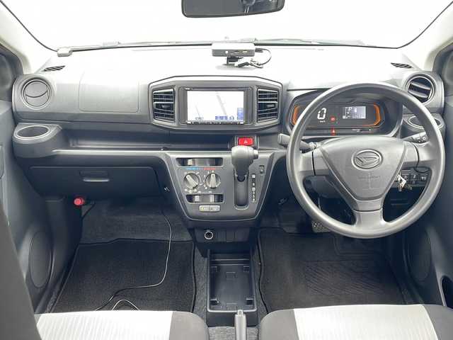 ダイハツ ミラ イース L SAⅢ 福岡県 2020(令2)年 5.1万km ホワイト 社外SDナビ/Bluetooth/CD再生機能有/キーレスキー/コーナーセンサー/純正フロアマット/スペアキー/スマートアシストIII/ベンチシート/アイドリングストップ/サイドバイザー