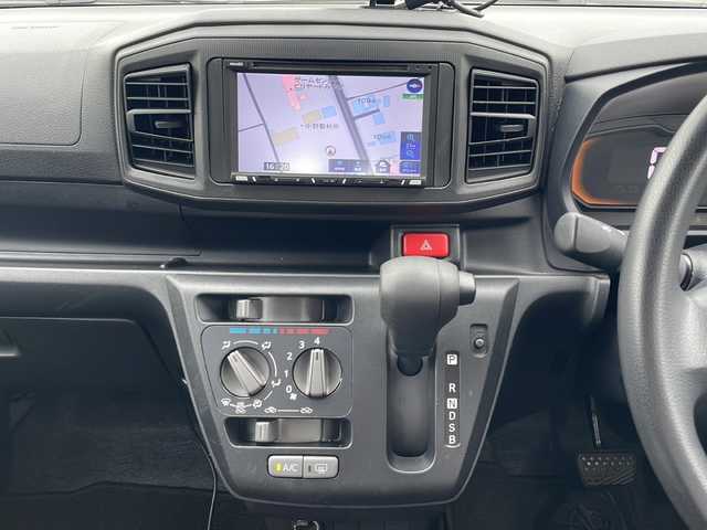ダイハツ ミラ イース L SAⅢ 福岡県 2020(令2)年 5.1万km ホワイト 社外SDナビ/Bluetooth/CD再生機能有/キーレスキー/コーナーセンサー/純正フロアマット/スペアキー/スマートアシストIII/ベンチシート/アイドリングストップ/サイドバイザー