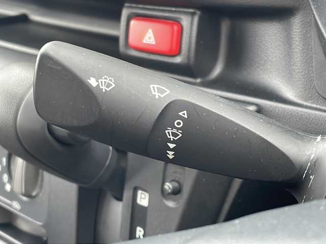ダイハツ ミラ イース L SAⅢ 福岡県 2020(令2)年 5.1万km ホワイト 社外SDナビ/Bluetooth/CD再生機能有/キーレスキー/コーナーセンサー/純正フロアマット/スペアキー/スマートアシストIII/ベンチシート/アイドリングストップ/サイドバイザー