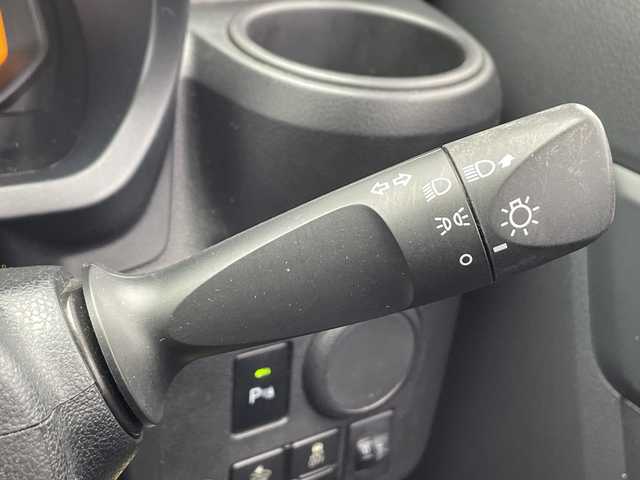 ダイハツ ミラ イース L SAⅢ 千葉県 2020(令2)年 5.1万km ホワイト 衝突被害軽減システム/レーンキープアシスト/コーナーセンサー（前後）/アイドリングストップ/オートハイビーム/社外6/75インチSDナビ（SL1118NV）/　（Bluetooth/CD/USB）/社外ドライブレコーダー（前方のみ）/純正フロアマット