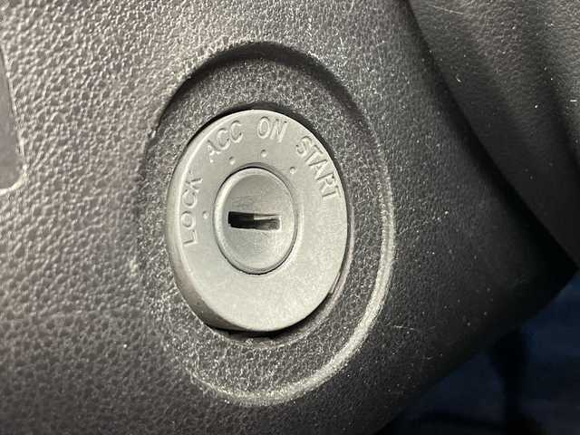 ダイハツ ミラ イース L SAⅢ 千葉県 2020(令2)年 5.1万km ホワイト 衝突被害軽減システム/レーンキープアシスト/コーナーセンサー（前後）/アイドリングストップ/オートハイビーム/社外6/75インチSDナビ（SL1118NV）/　（Bluetooth/CD/USB）/社外ドライブレコーダー（前方のみ）/純正フロアマット