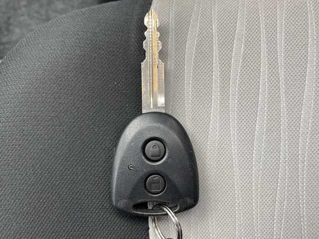 ダイハツ ミラ イース L SAⅢ 千葉県 2020(令2)年 5.1万km ホワイト 衝突被害軽減システム/レーンキープアシスト/コーナーセンサー（前後）/アイドリングストップ/オートハイビーム/社外6/75インチSDナビ（SL1118NV）/　（Bluetooth/CD/USB）/社外ドライブレコーダー（前方のみ）/純正フロアマット