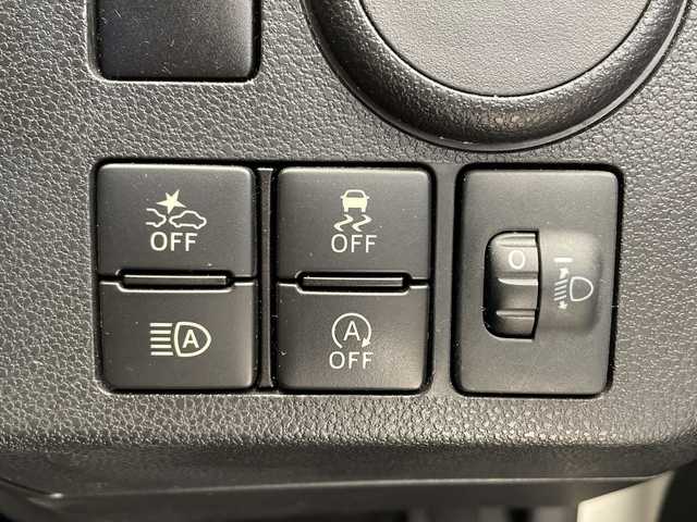 ダイハツ ミラ イース L SAⅢ 千葉県 2020(令2)年 5.1万km ホワイト 衝突被害軽減システム/レーンキープアシスト/コーナーセンサー（前後）/アイドリングストップ/オートハイビーム/社外6/75インチSDナビ（SL1118NV）/　（Bluetooth/CD/USB）/社外ドライブレコーダー（前方のみ）/純正フロアマット