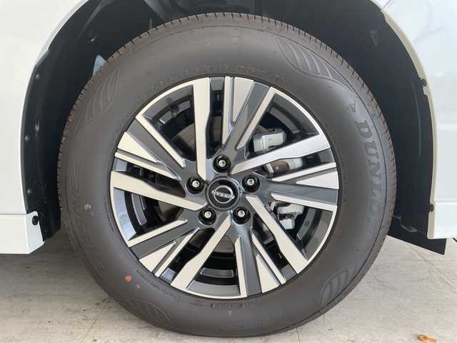 日産 セレナ e－パワー ハイウェイスター V 愛知県 2025(令7)年 0.1千km 白 登録済未使用車/プロパイロット/純正12型ディスプレイオーディオナビ（あり）/全方位カメラ/両側パワースライドドア/クルーズコントロール/イージーオープン機能/コーナーセンサー/純正アルミホイール/ETC2.0/ブラインドスポットモニター/LEDヘッドライト/リアオートエアコン/レーンキープアシスト/オートマチックハイビーム/ワイヤレス充電器/ドライブレコーダー/衝突被害軽減ブレーキ/フルセグTV/Bluetooth/ステアリングスイッチ/スマートキー/プッシュスタート