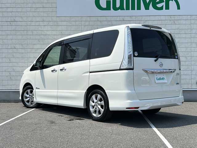 日産 セレナ ハイウェイスター S HV Vセレ 栃木県 2013(平25)年 7.9万km ブリリアントホワイトパール 三列シート/スペアキー/ビルトインＥＴＣ/純正ナビ/バックカメラ/フルセグＴＶ/Ｂｌｕｅｔｏｏｔｈ/ＤＶＤ再生/ＵＳＢ入力端子/後席エアコン/両側パワースライドドア/クルーズコントロール/アイドリングストップ/横滑り防止機能/ABS/オートライト/純正フロアマット/純正アルミホイール/ウォークスルー