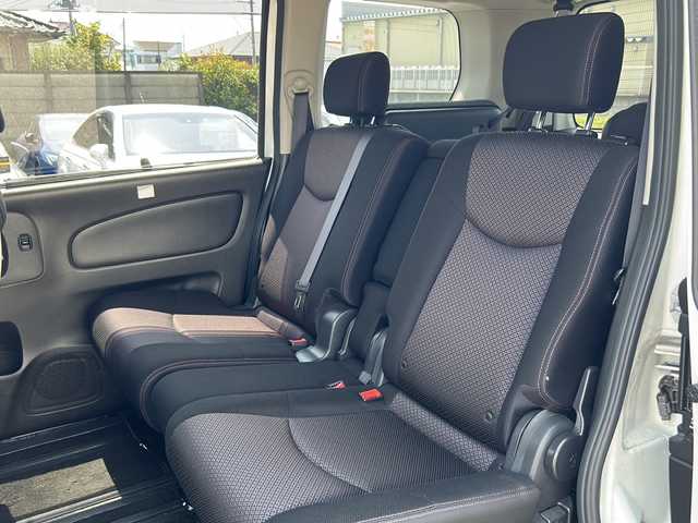 日産 セレナ ハイウェイスター S HV Vセレ 栃木県 2013(平25)年 7.9万km ブリリアントホワイトパール 三列シート/スペアキー/ビルトインＥＴＣ/純正ナビ/バックカメラ/フルセグＴＶ/Ｂｌｕｅｔｏｏｔｈ/ＤＶＤ再生/ＵＳＢ入力端子/後席エアコン/両側パワースライドドア/クルーズコントロール/アイドリングストップ/横滑り防止機能/ABS/オートライト/純正フロアマット/純正アルミホイール/ウォークスルー
