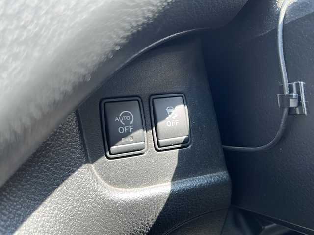 日産 セレナ ハイウェイスター S HV Vセレ 栃木県 2013(平25)年 7.9万km ブリリアントホワイトパール 三列シート/スペアキー/ビルトインＥＴＣ/純正ナビ/バックカメラ/フルセグＴＶ/Ｂｌｕｅｔｏｏｔｈ/ＤＶＤ再生/ＵＳＢ入力端子/後席エアコン/両側パワースライドドア/クルーズコントロール/アイドリングストップ/横滑り防止機能/ABS/オートライト/純正フロアマット/純正アルミホイール/ウォークスルー