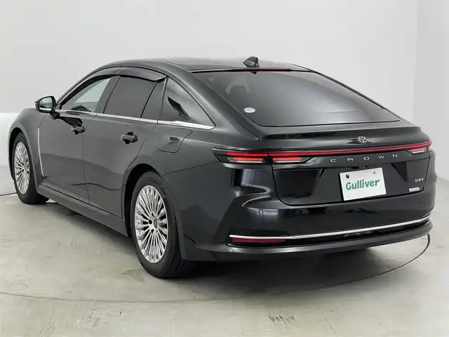 トヨタ クラウン Z 愛知県 2024(令6)年 1.1万km プレシャスブラックパール トヨタセーフティセンス/トヨタチームメイト/純正ディスプレイオーディオ/（Bluetooth/フルセグTV/AM/FM/USB入力）/全方位カメラ/デジタルインナーミラー/ヘッドアップディスプレイ/ブラインドスポットモニター/パワーシート/合皮シート/シートヒーター/シートクーラー/ステアリングヒーター/ETC2.0/ドライブレコーダー/メモリシート/純正フロアマット/オートライト/ステアリングリモコン/純正LEDライト/電動格納ミラー/AC100V/ドアバイザー