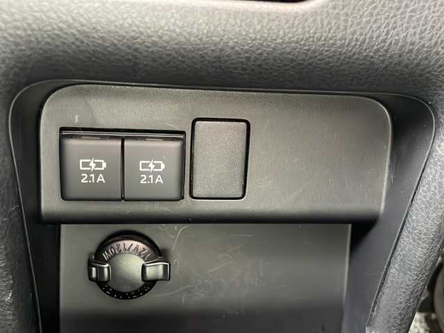 トヨタ ノア Si ダブルバイビー 青森県 2019(平31)年 7.9万km ブラック 4WD/純正SDナビ/CD・DVD・Bluetooth・SD・AUX/純正12.1イ型フリップダウンモニター/両側パワースライドドア/合皮コンビシート/リアオートエアコン/セーフティセンス/プリクラッシュセーフティ/レーンディパーチャーアラート/オートマチックハイビーム/クルーズコントロール/純正前方ドライブレコーダー/純正エンジンスターター/ビルトインETC/LEDヘッドライト/LEDフォグライト/純正16インチアルミ/スマートキー/プッシュスタート