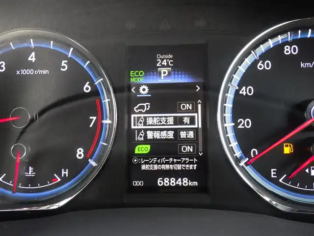 トヨタ ハリアー プレミアム 千葉県 2014(平26)年 6.9万km ブラック 235/55R18/パワーバックドア/運転席パワーシート/ハーフレザーシート/9インチ純正SDナビ/地デジTV/【DVD/CD再生機能　Bluetooth接続】/バックカメラ/ドライブレコーダー（前後撮影）/革巻きステアリング/ステアリングスイッチ/ETC/LEDヘッドライト/フォグライト/ウインカーミラー/純正18インチアルミホイル/サイド/カーテンエアバッグ/スマートキー