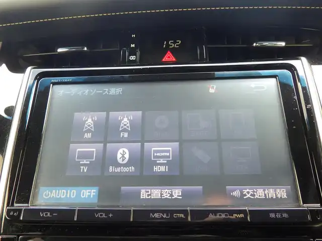 トヨタ ハリアー プレミアム 千葉県 2014(平26)年 6.9万km ブラック 235/55R18/パワーバックドア/運転席パワーシート/ハーフレザーシート/9インチ純正SDナビ/地デジTV/【DVD/CD再生機能　Bluetooth接続】/バックカメラ/ドライブレコーダー（前後撮影）/革巻きステアリング/ステアリングスイッチ/ETC/LEDヘッドライト/フォグライト/ウインカーミラー/純正18インチアルミホイル/サイド/カーテンエアバッグ/スマートキー