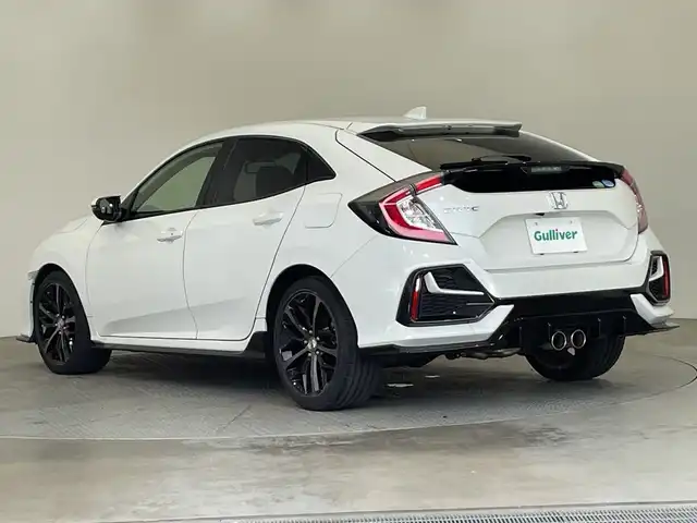 ホンダ シビック ハッチバック 栃木県 2020(令2)年 1.2万km プラチナホワイトパール メモリーナビ/（CD/Bluetooth/フルセグTV）/バックモニター/衝突軽減ブレーキ/ビルトインETC2.0/前席パワーシート/前席シートヒーター/オートライト/LEDヘッドライト/パドルシフト/横滑り防止装置/スマートキー/プッシュスタート/電動格納ミラー/純正アルミホイール/純正フロアマット