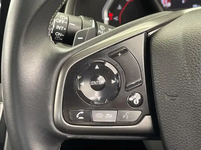 ホンダ シビック ハッチバック 栃木県 2020(令2)年 1.2万km プラチナホワイトパール メモリーナビ/（CD/Bluetooth/フルセグTV）/バックモニター/衝突軽減ブレーキ/ビルトインETC2.0/前席パワーシート/前席シートヒーター/オートライト/LEDヘッドライト/パドルシフト/横滑り防止装置/スマートキー/プッシュスタート/電動格納ミラー/純正アルミホイール/純正フロアマット
